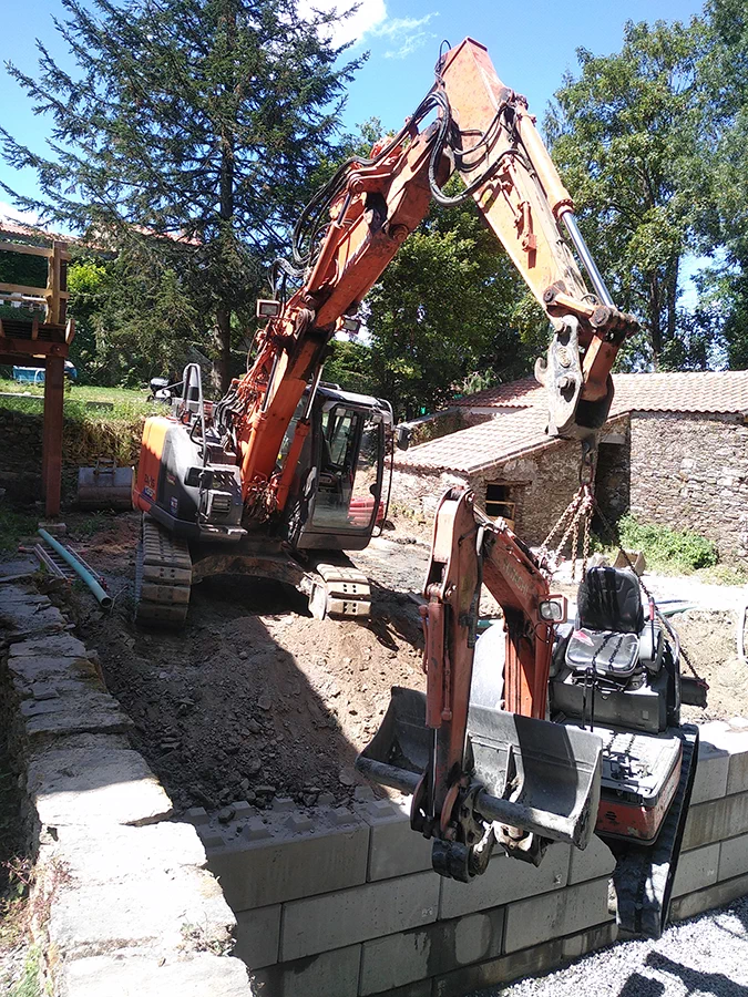 Réalisation de terrasement à Pont Saint Martin par JMTP FIGUREAU